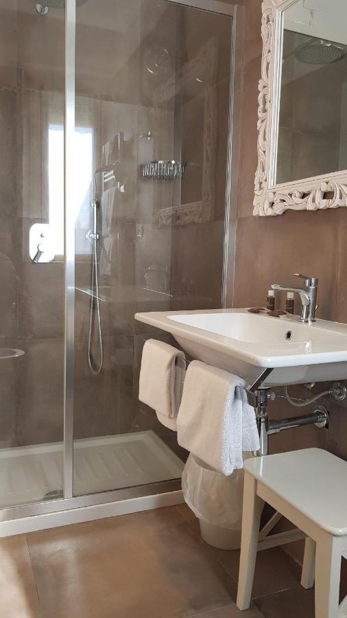 Hotel Enrico Алассио Экстерьер фото